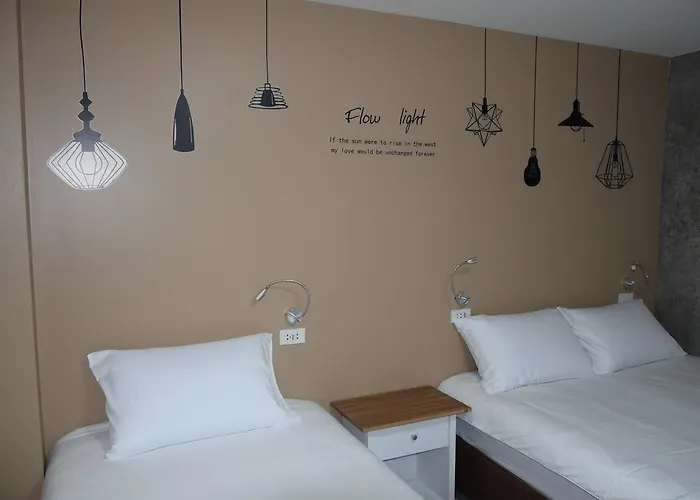 Hostel Like *